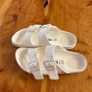 Birkenstock Women’s White Sandals EU 37 / US 6.5